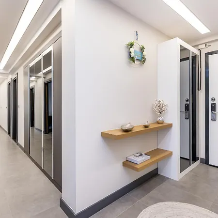 Utopia Residence, 3 Bedroom With Jacuzzi Apartment