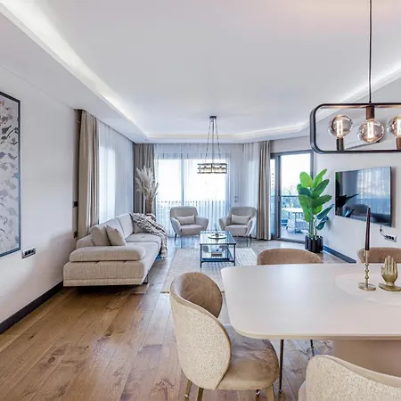 Apartment Utopia Residence, 3 Bedroom With Jacuzzi Bornova