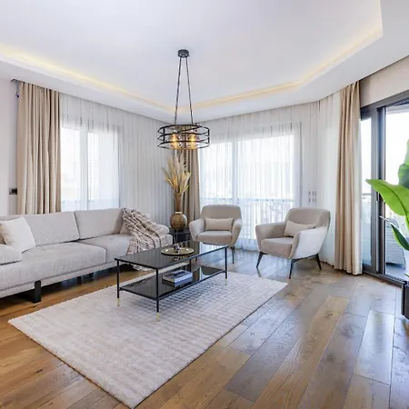 Apartment Utopia Residence, 3 Bedroom With Jacuzzi