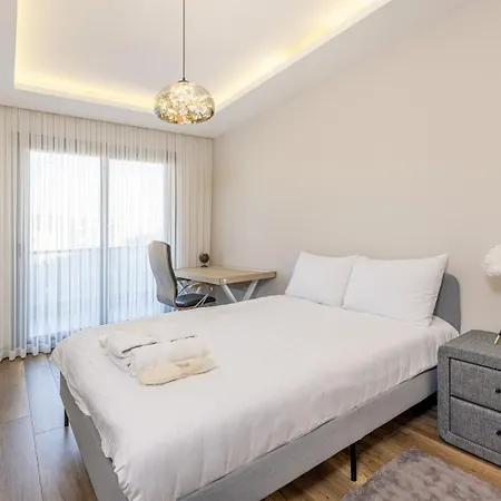Apartment Utopia Residence, 3 Bedroom With Jacuzzi *